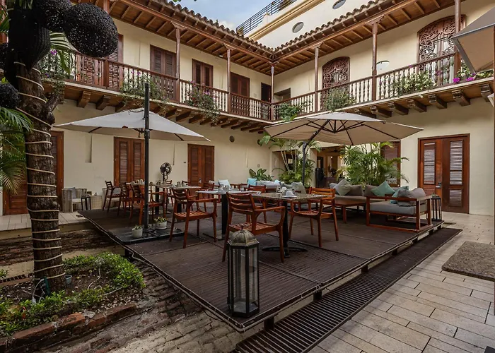 Ananda Hotel Boutique - Hoteles Cosmos